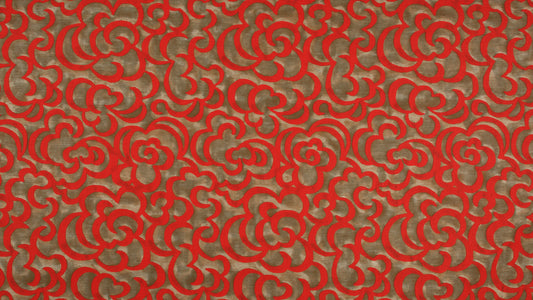 The Cultural Influence on Fragrances: A Global Olfactory Journey