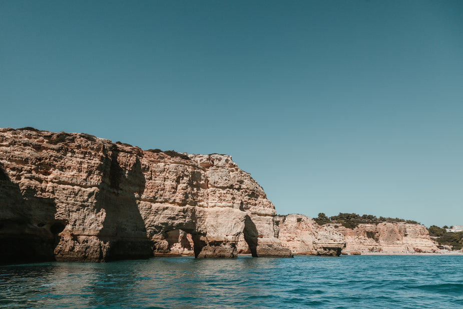 The Best Perfumes Similar to Tom Ford Costa Azzurra: A Mediterranean Fragrance Guide — Fragrenza fragrance guide