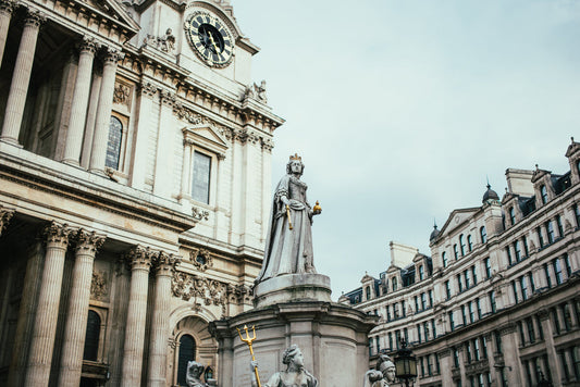 The Romans and Their Love Affair with Perfumes — Fragrenza fragrance guide